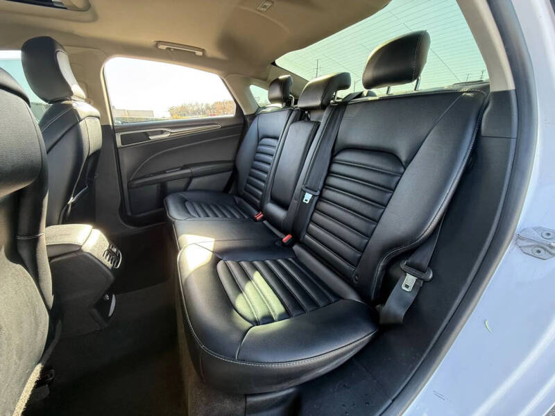 2020 Ford Fusion SEL