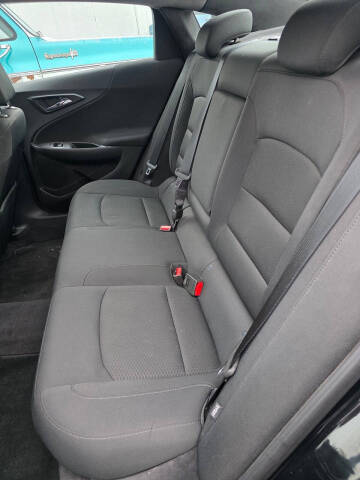 2017 Chevrolet Malibu LT