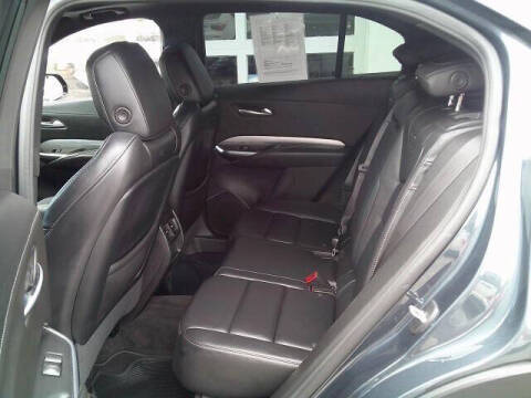 2021 Cadillac XT4 Premium Luxury
