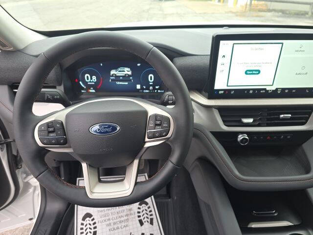 2025 Ford Explorer Active