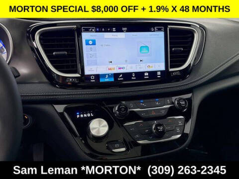 2026 Chrysler Pacifica Select
