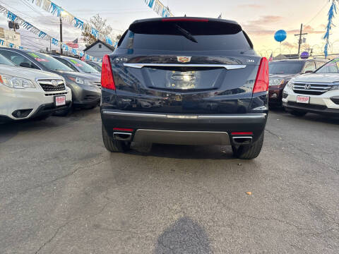 2017 Cadillac XT5 Platinum