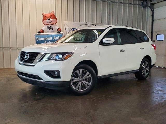 2017 Nissan Pathfinder SL