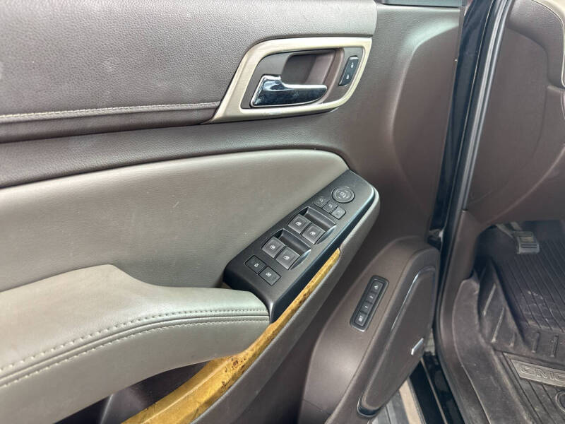 2017 GMC Yukon XL Denali