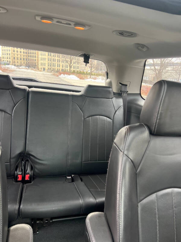 2016 GMC Acadia Denali