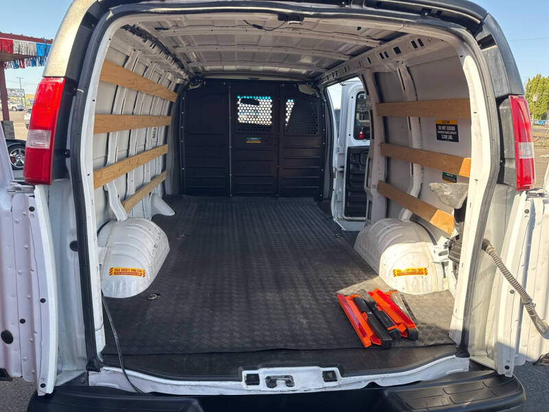 2019 Chevrolet Express 2500