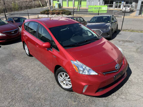 2012 Toyota Prius v Five