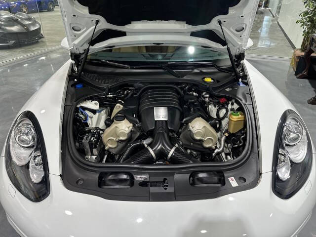 2016 Porsche Panamera