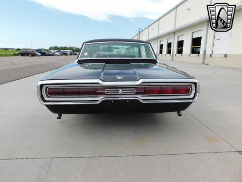 1966 Ford Thunderbird