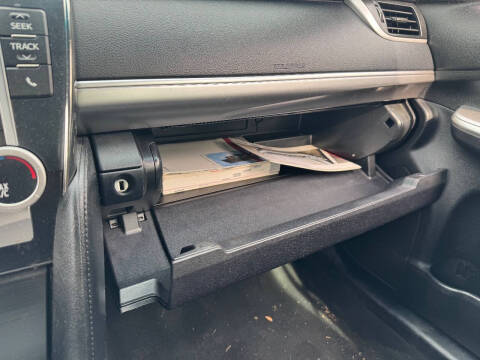 2014 Toyota Camry SE