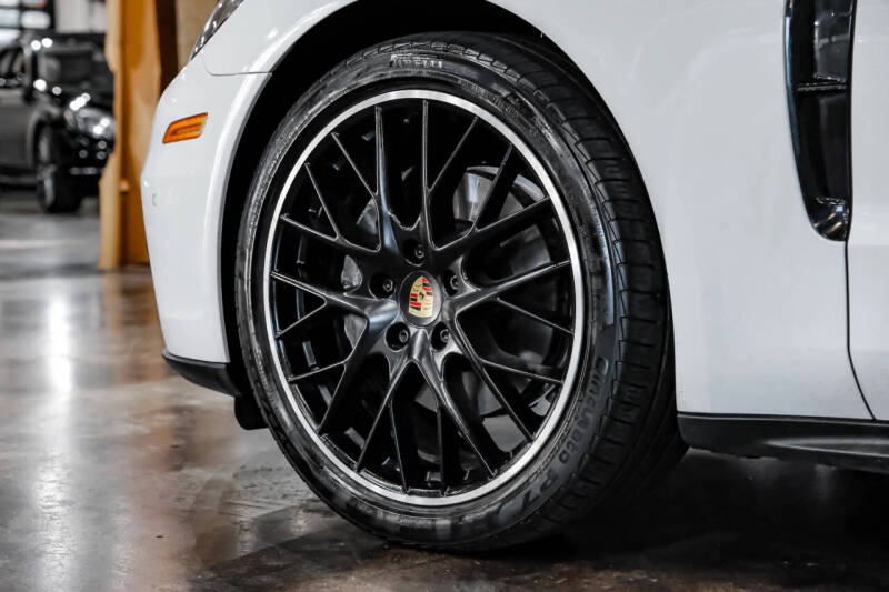 2018 Porsche Panamera