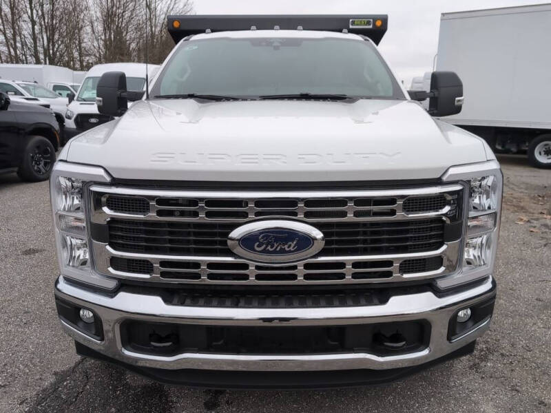 2025 Ford F-350 Super Duty XL