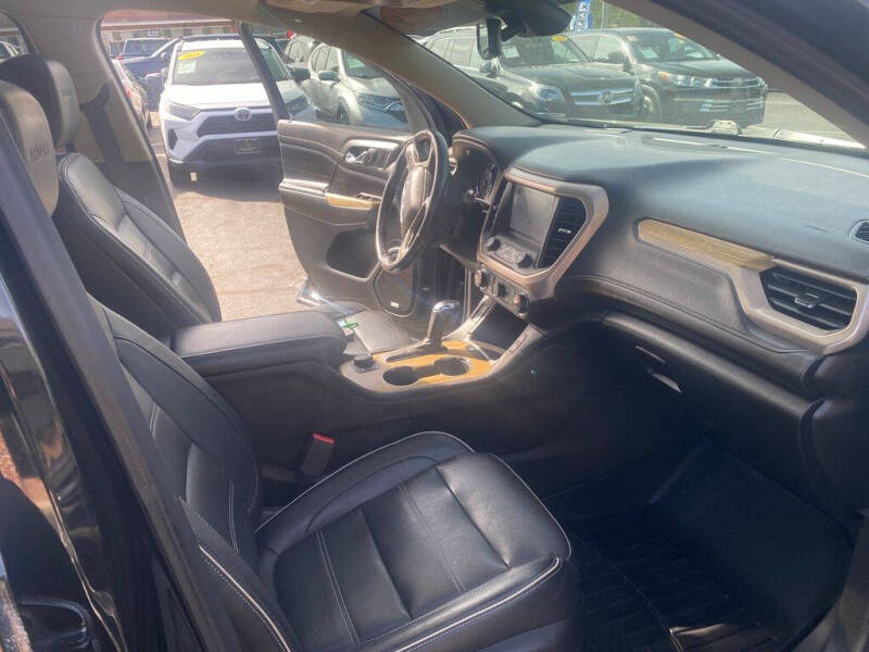 2019 GMC Acadia Denali