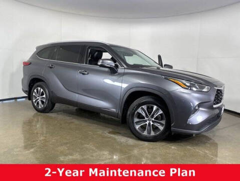 2022 Toyota Highlander for sale at Smart Motors in Madison WI
