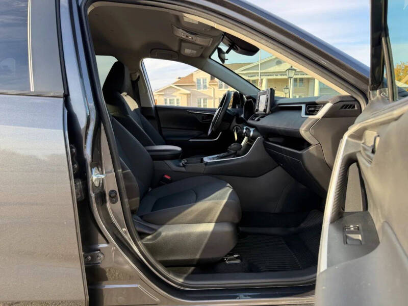 2021 Toyota RAV4 Hybrid LE