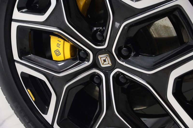 2022 Rivian R1S Launch Edition