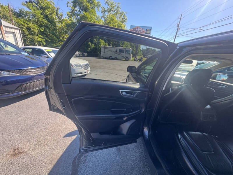 2019 Ford Edge Titanium