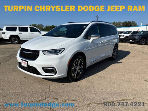 2024 Chrysler Pacifica for sale at Turpin Chrysler Dodge Jeep Ram in Dubuque IA