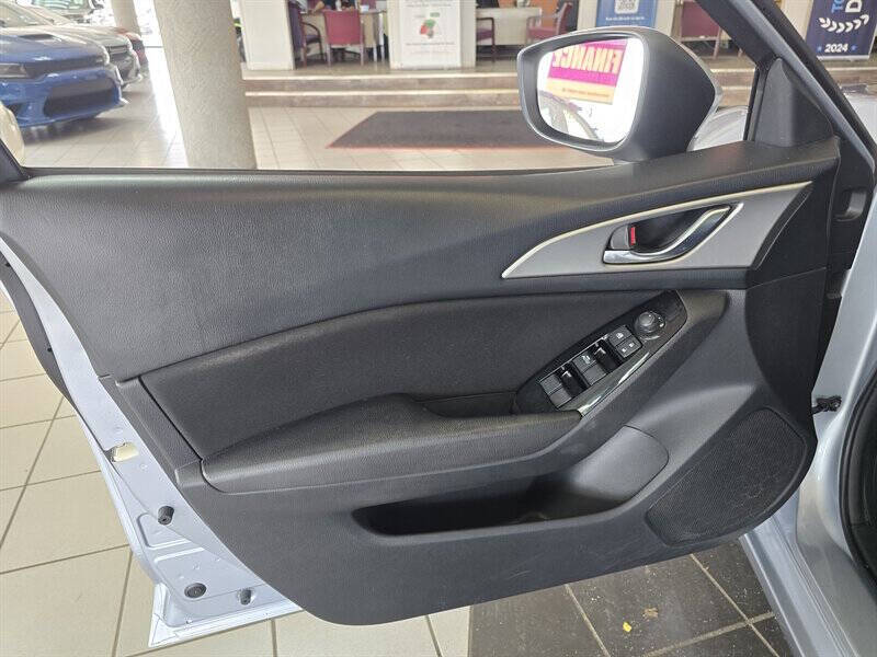 2017 Mazda MAZDA3 Sport