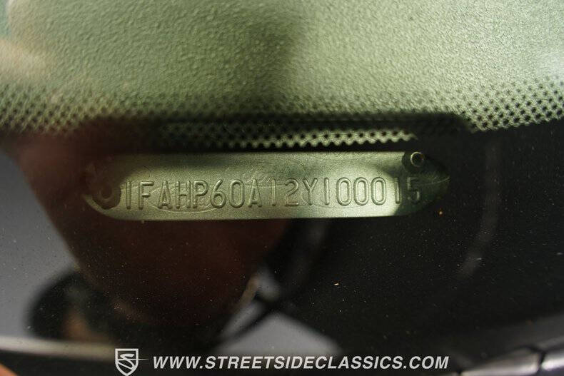 2002 Ford Thunderbird Deluxe