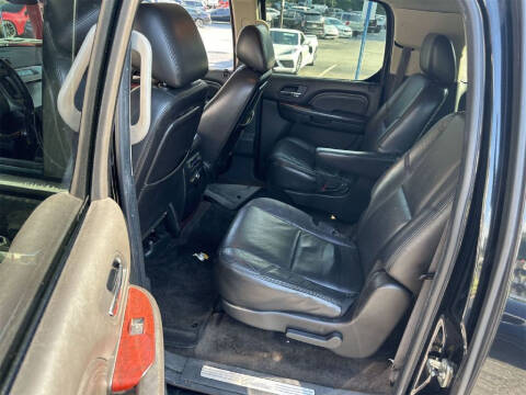 2011 Cadillac Escalade ESV Luxury