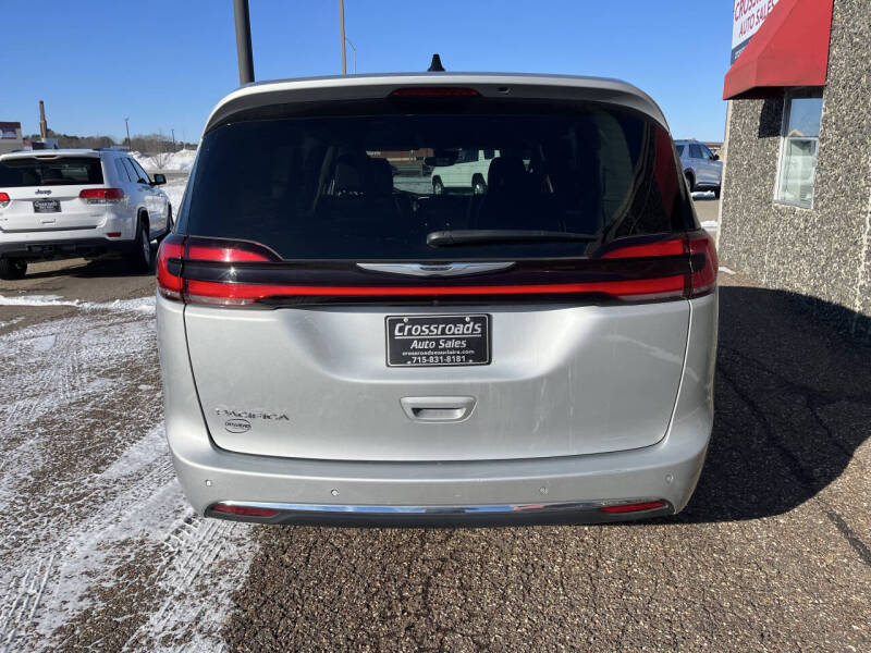 2024 Chrysler Pacifica Touring L