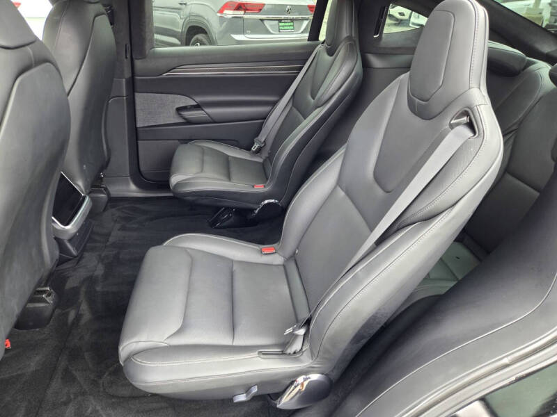 2022 Tesla Model X Plaid