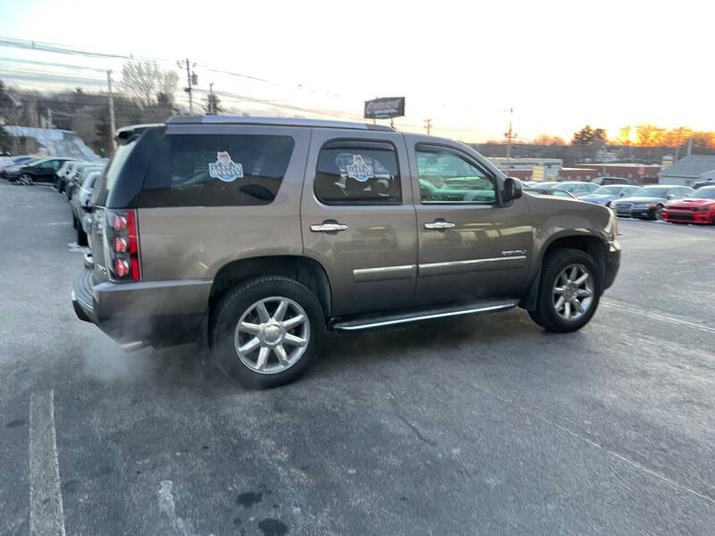 2011 GMC Yukon Denali