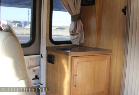 2014 Ford E-Series E-450 SD