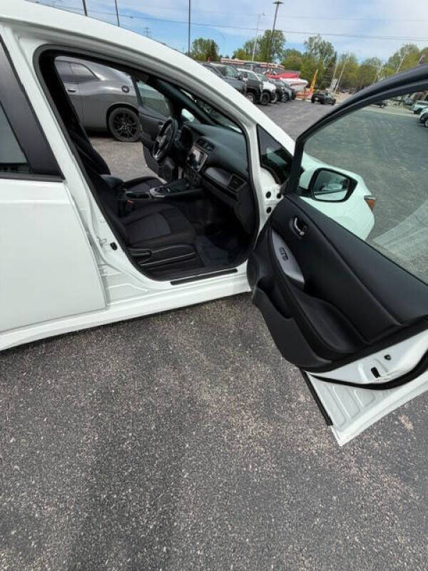 2023 Nissan LEAF S
