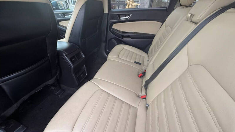 2019 Ford Edge SEL