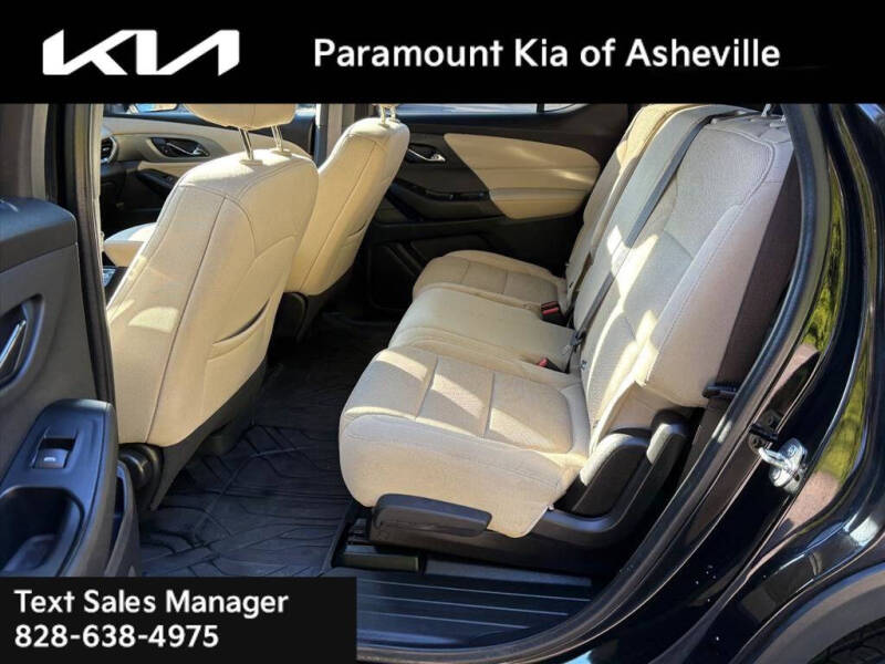 2023 Chevrolet Traverse LS