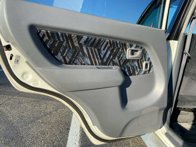 1998 Daihatsu Pyzar Charade