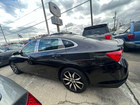 2017 Chevrolet Malibu LT