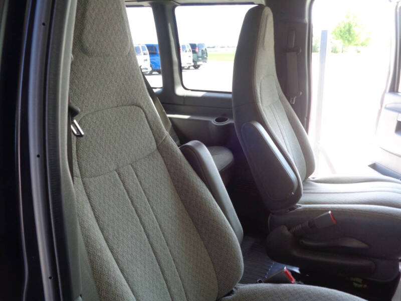 2018 Chevrolet Express LS 2500