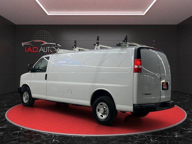 2021 Chevrolet Express 2500