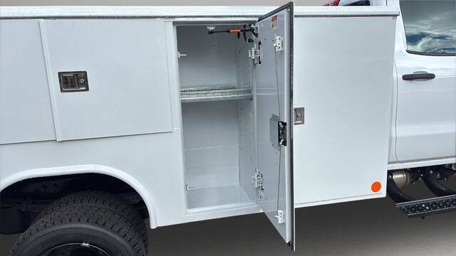 2025 Chevrolet Silverado 5500HD