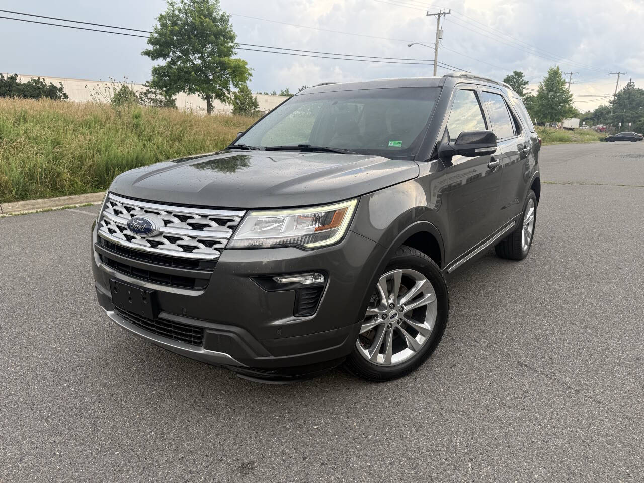 Dk. Gray 2018 Ford Explorer XLT AWD XLT 4dr SUV 1