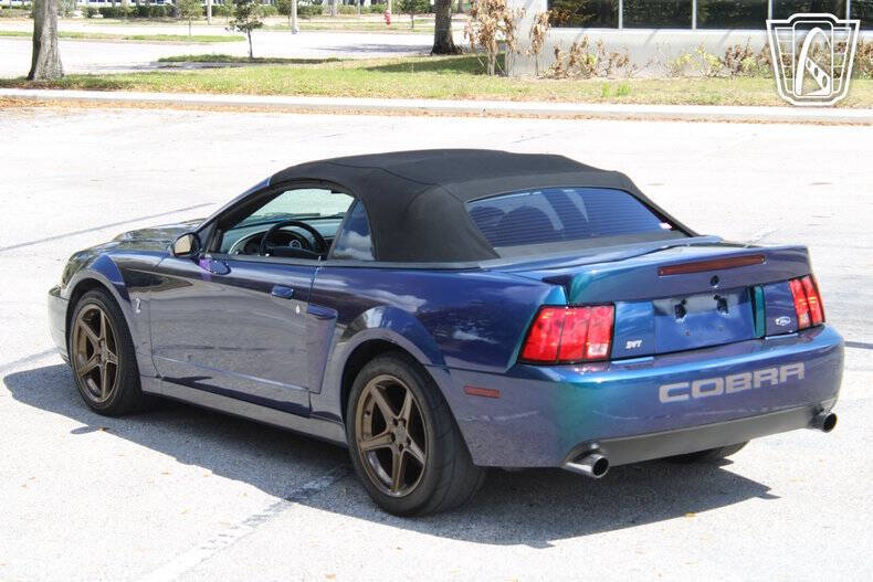 2004 Ford Mustang SVT Cobra