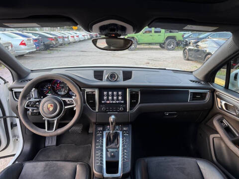 2018 Porsche Macan GTS