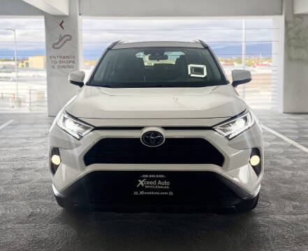 2020 Toyota RAV4 Hybrid XLE