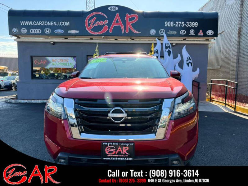 2023 Nissan Pathfinder SL