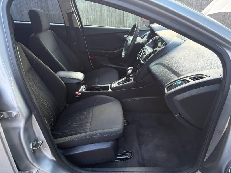 2017 Ford Focus SEL