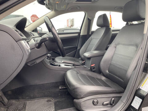 2013 Volkswagen Passat SE PZEV