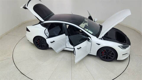 2023 Tesla Model S Plaid