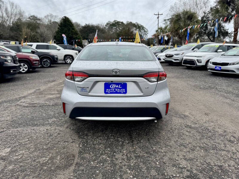 2022 Toyota Corolla LE