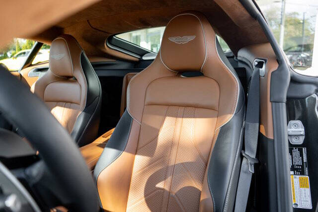 2025 Aston Martin Vantage