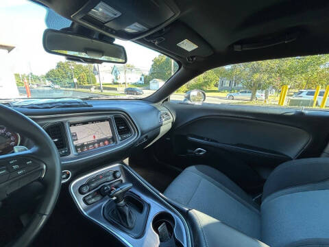 2016 Dodge Challenger SXT