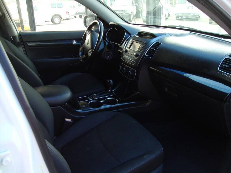 2015 Kia Sorento LX