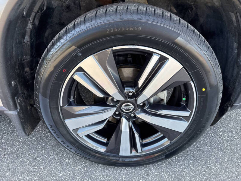2021 Nissan Rogue Platinum
